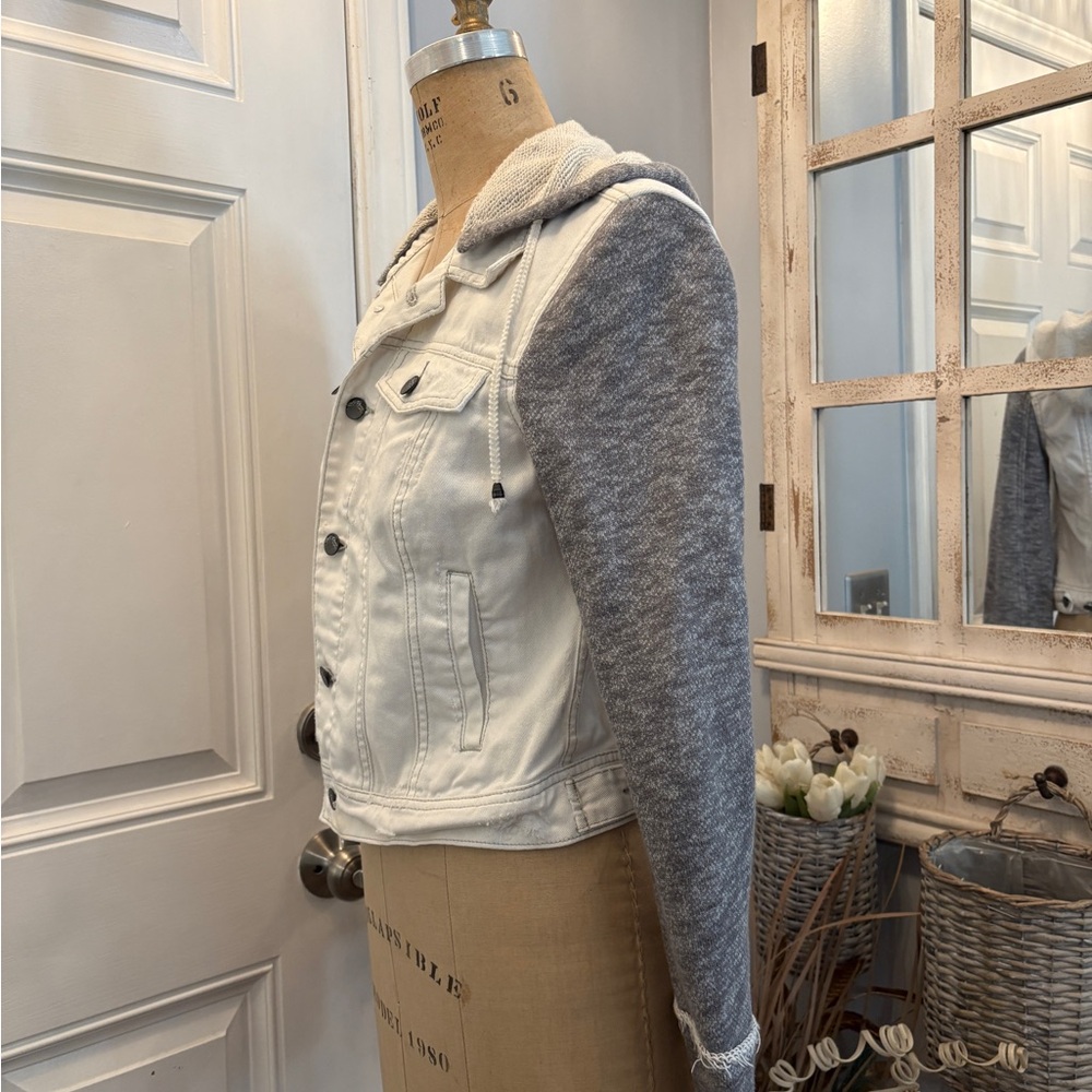 Free People Women's White & Gray Distressed Jacket S/P Urban‎ Base Fallfashion